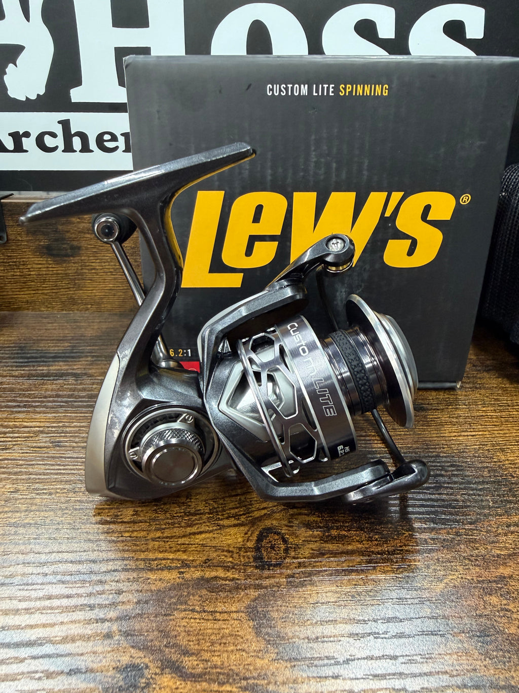 Lew's Custom Lite 300 Spinning Reel - 6.2:1