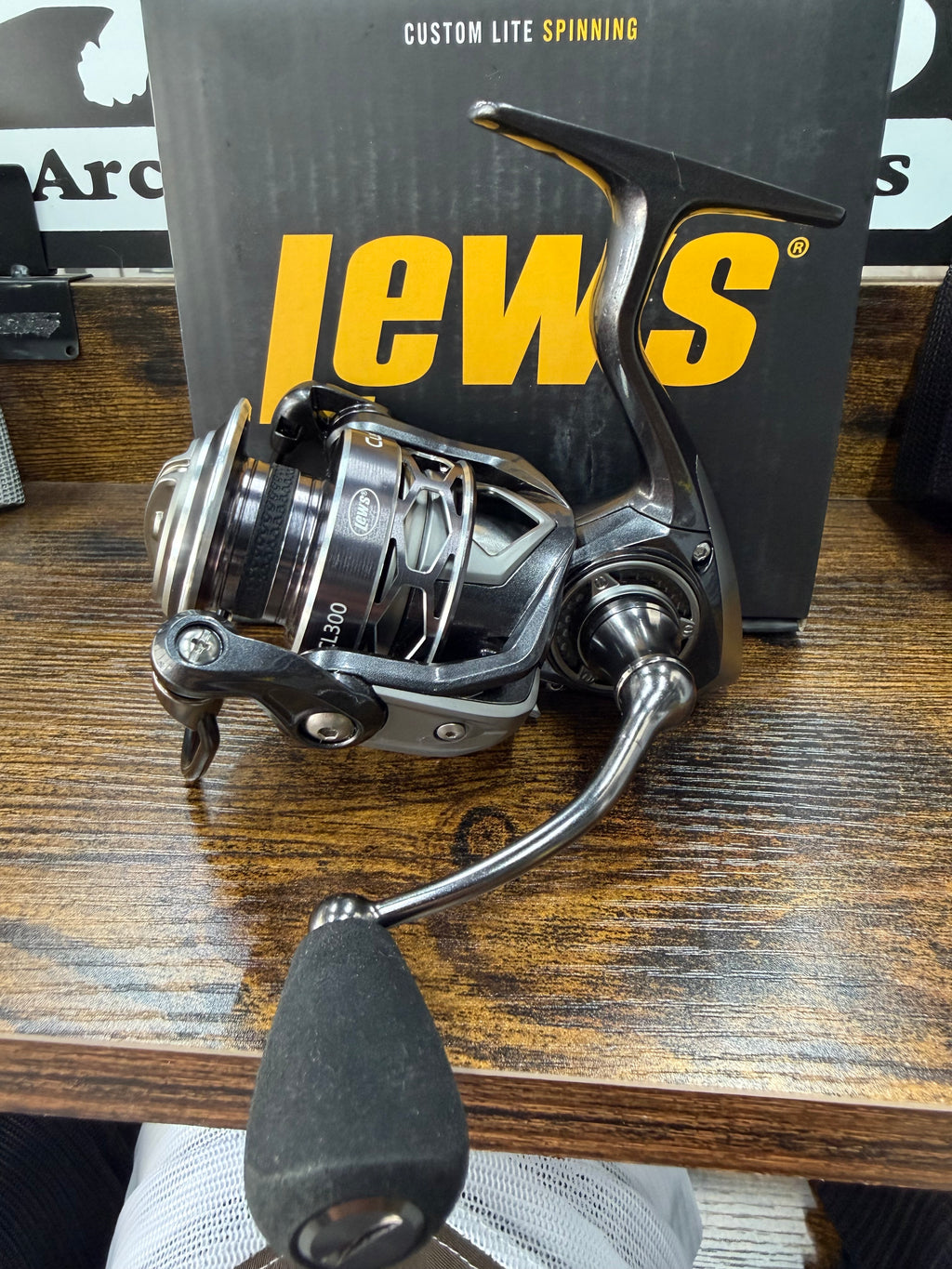 Lew's Custom Lite 300 Spinning Reel - 6.2:1
