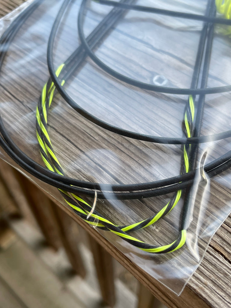 HOSS Bowstrings Pinstripe Edition